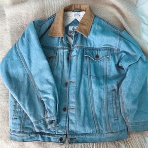 VINTAGE Woodlake Denim Jacket ✨